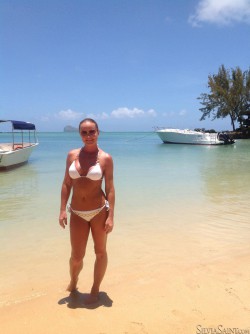 Silvia Saint in white with gold chains bikini posing on a tropical island