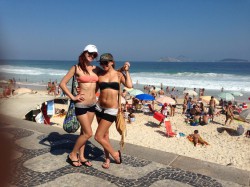 MFC LovelyKittie & Aspen Rae in bikinis at the beach