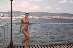 MFC’s Rusian4funn in bikini at the coast