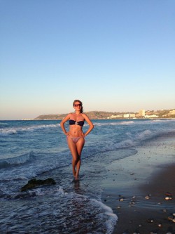 MFC’s EllaTease in bikini at the beach